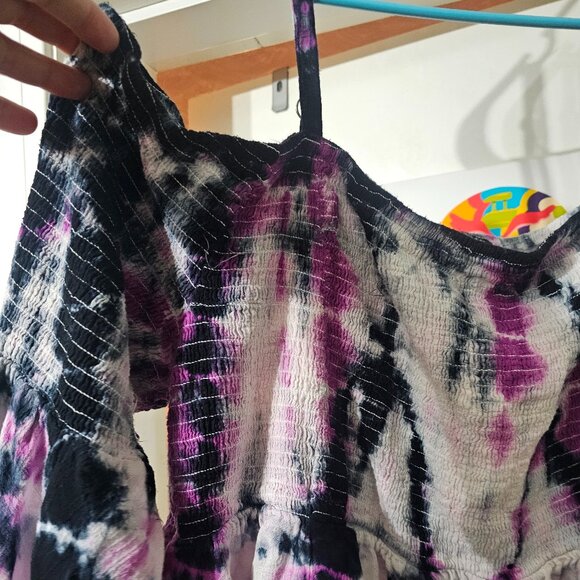 Torrid Tye Dye Cold Shoulder Top - Picture 3 of 13